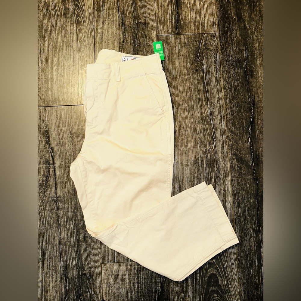 Gap Woman’s Downtown Khaki Petite Pants - Picture 11 of 11